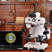 USB computer connected camera included. Computer/Laptop not included.
Shape of microscope camera may vary from what is shown.